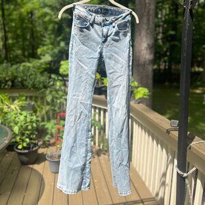 Wild Fable Light Wash High-Rise Mom Jeans Size 00